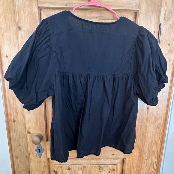 THML Black Boho Top W/Puffy Shirt Sleeves & Embroidery Sz Large Eclectic Preppy - Picture 2 of 10